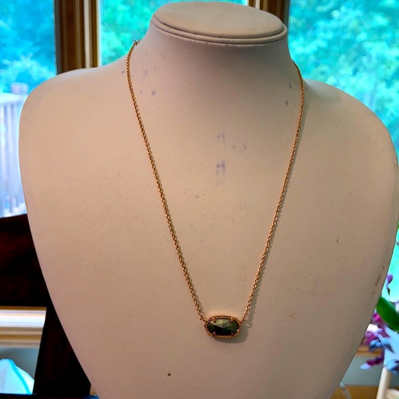 Elisa Gold Pendant Necklace - Picture 5 of 5